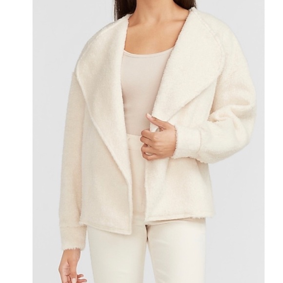 NWT EXPRESS Cozy Sherpa Flyaway Jacket- Cream Size Medium - Picture 2 of 5